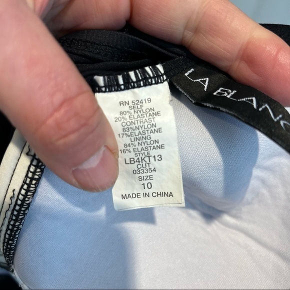 La Bianca | Stripe & Solid Back One Piece - Picture 7 of 7